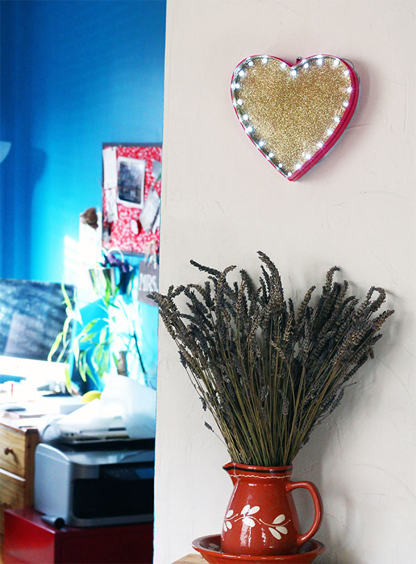 DIY Heart Marquee by Squirrelly Minds