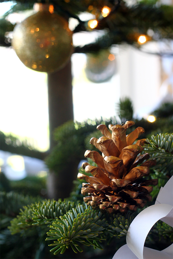 Golden Pinecone Christmas Tree | Squirrelly Minds